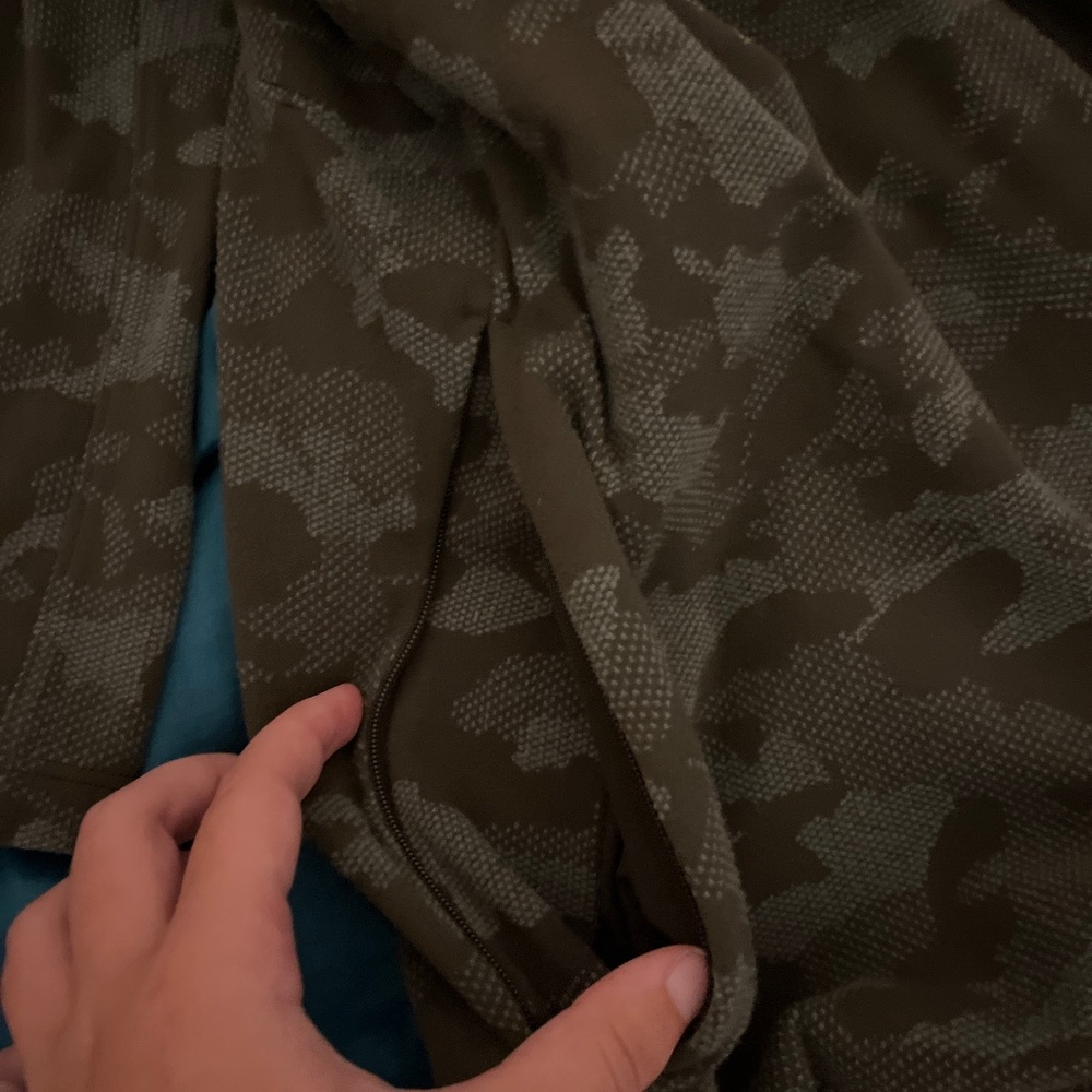 Lululemon jacket Large - Picture 4 of 5